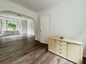Lounge/Diner- click for photo gallery